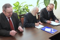 Podpisane umowy ze stypendystami Starosty Słupskiego...