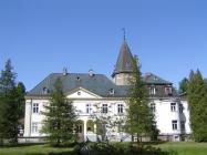 Pałac Bismarcka w Warcinie - Obecnie Technikum Leśne 